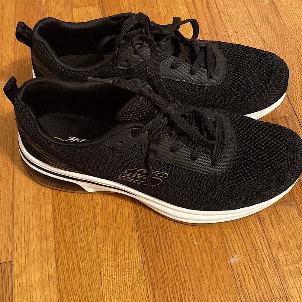 Sketchers Memory Foam Sneakers